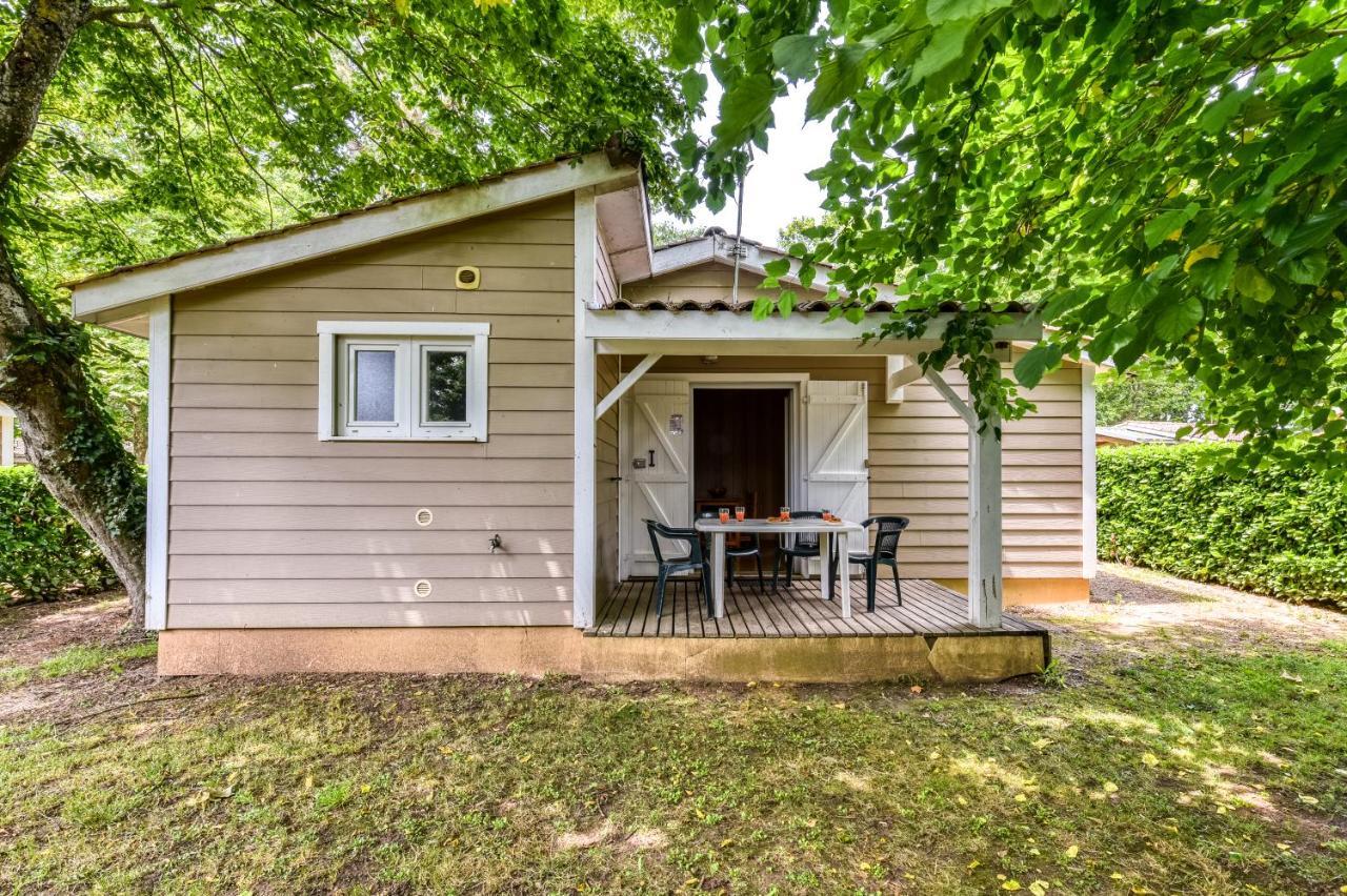 Camping Maeva Escapades Le Domaine Du Cedre Rivières Exterior foto