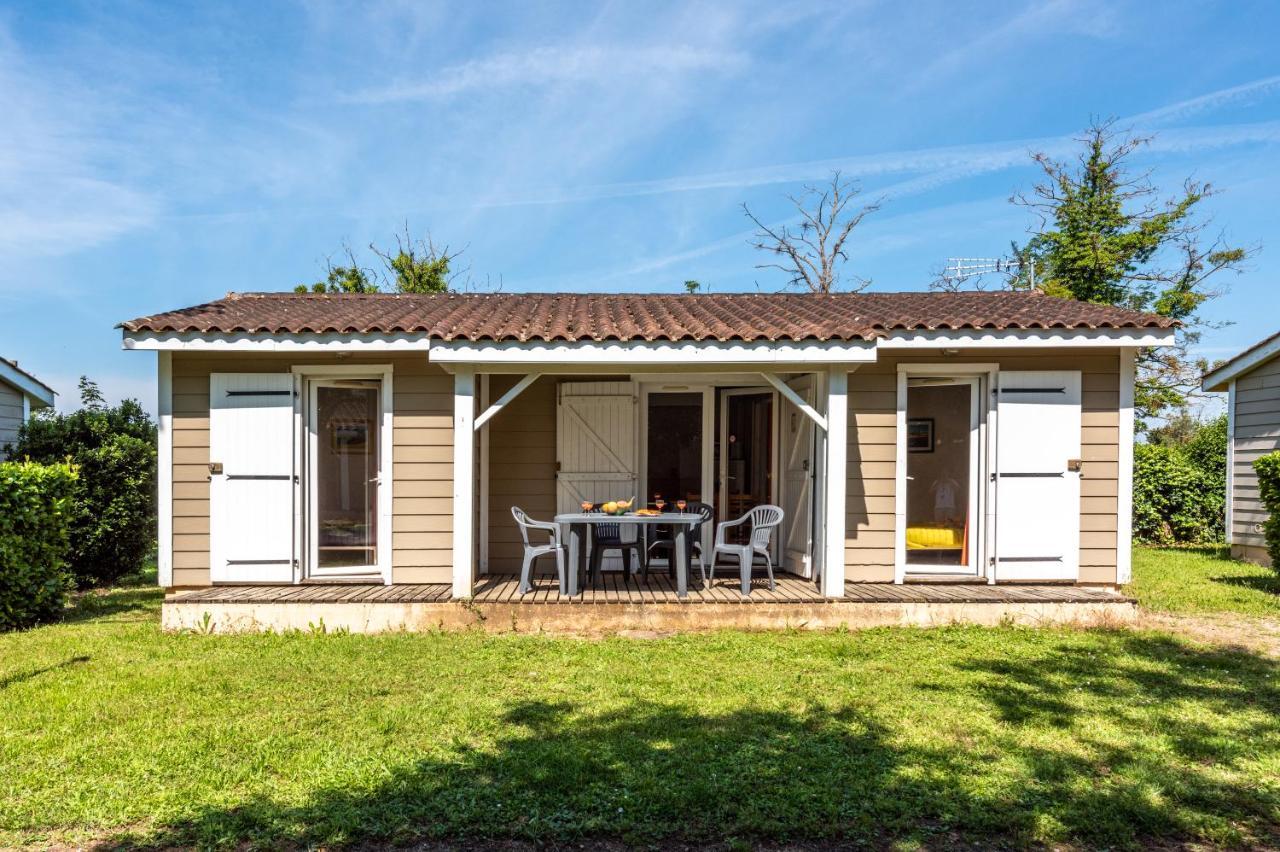 Camping Maeva Escapades Le Domaine Du Cedre Rivières Exterior foto